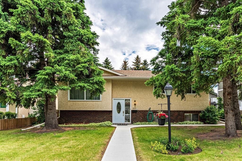 I have sold a property at 623 HUNTERFIELD PLACE NW in Calgary
